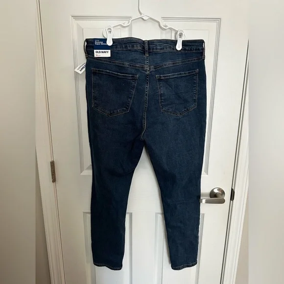 Old Navy High Rise Rockstar Super Skinny 14 Short Jeans - Picture 4 of 4